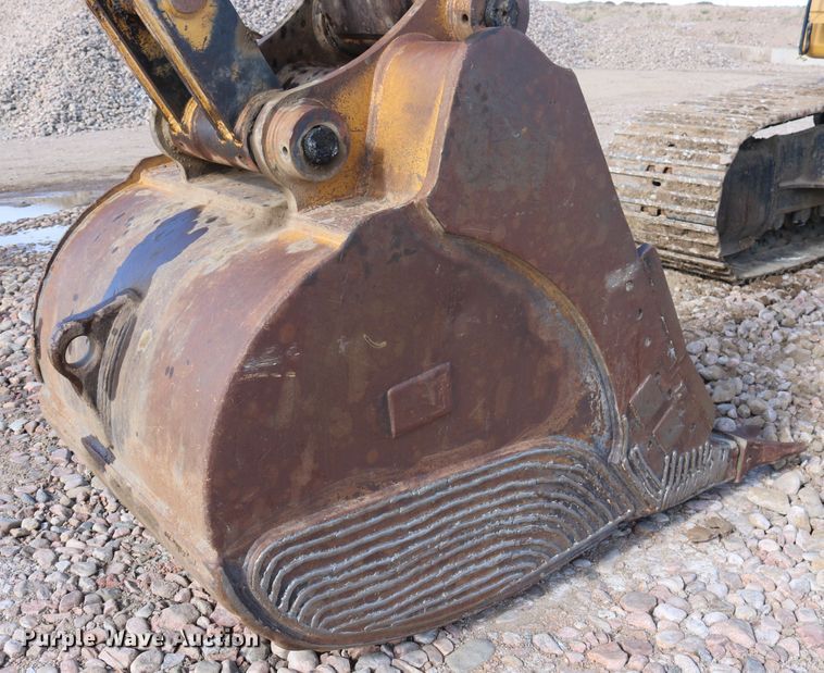 image for item DD6102 2005 Caterpillar 345B  excavator