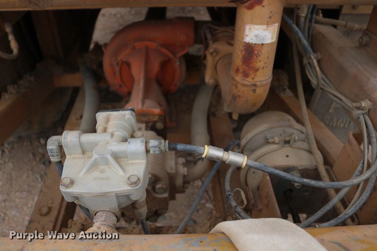 image for item DD6103 1996 Caterpillar 613C  water wagon