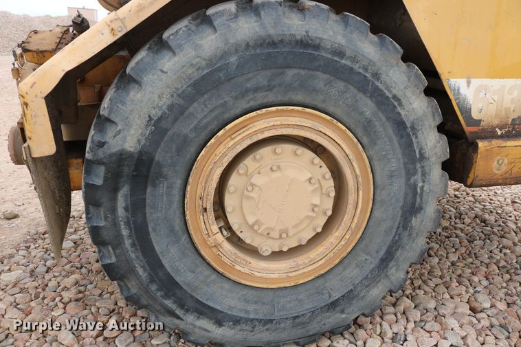 image for item DD6103 1996 Caterpillar 613C  water wagon