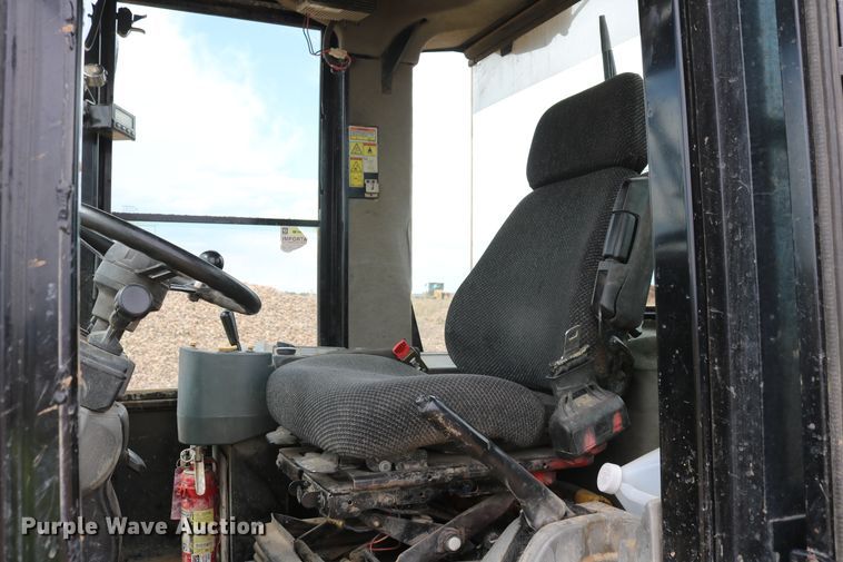 image for item DD6108 2008 Caterpillar 938H  wheel loader