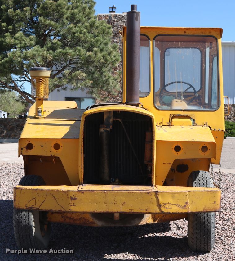 image for item DD6114 John Deere 760 scraper tractor