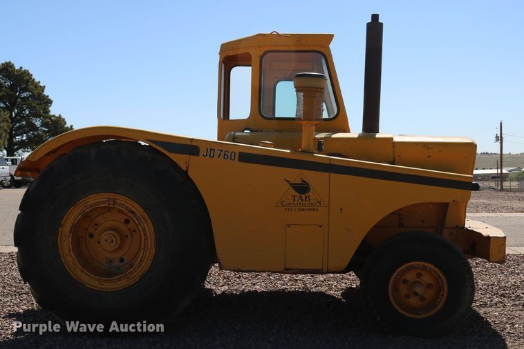 image for item DD6114 John Deere 760 scraper tractor