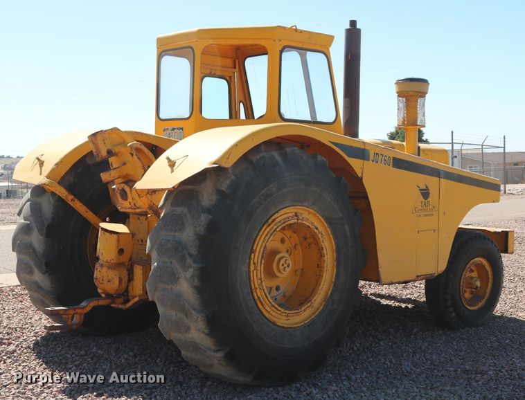 image for item DD6114 John Deere 760 scraper tractor