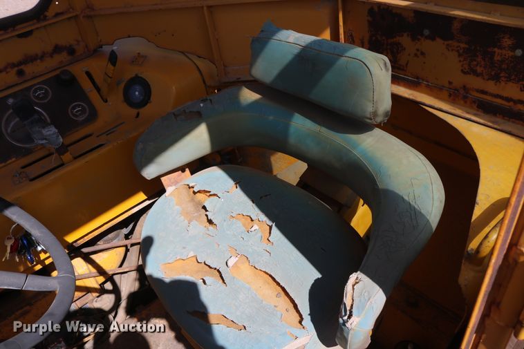 image for item DD6114 John Deere 760 scraper tractor