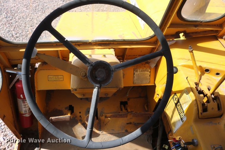 image for item DD6114 John Deere 760 scraper tractor