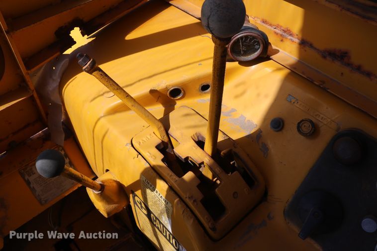 image for item DD6114 John Deere 760 scraper tractor