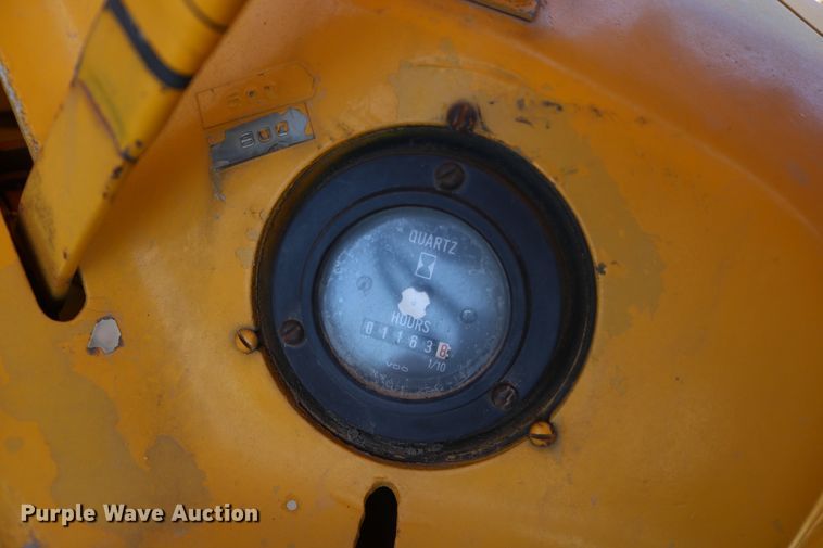 image for item DD6114 John Deere 760 scraper tractor