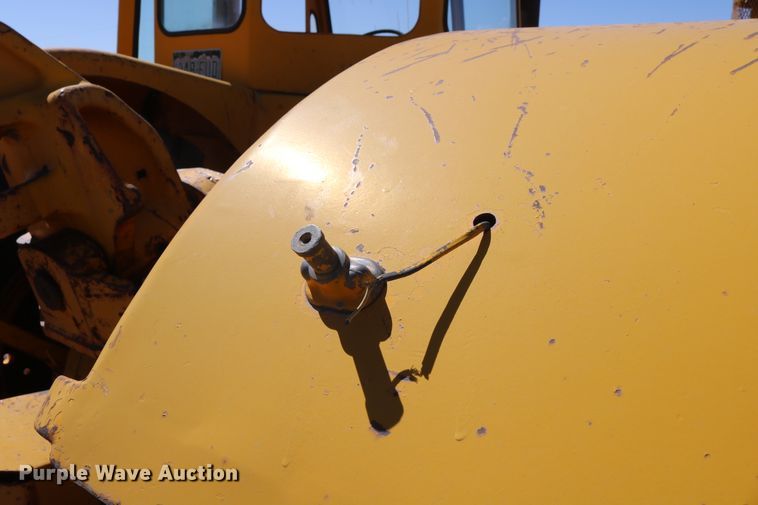 image for item DD6114 John Deere 760 scraper tractor