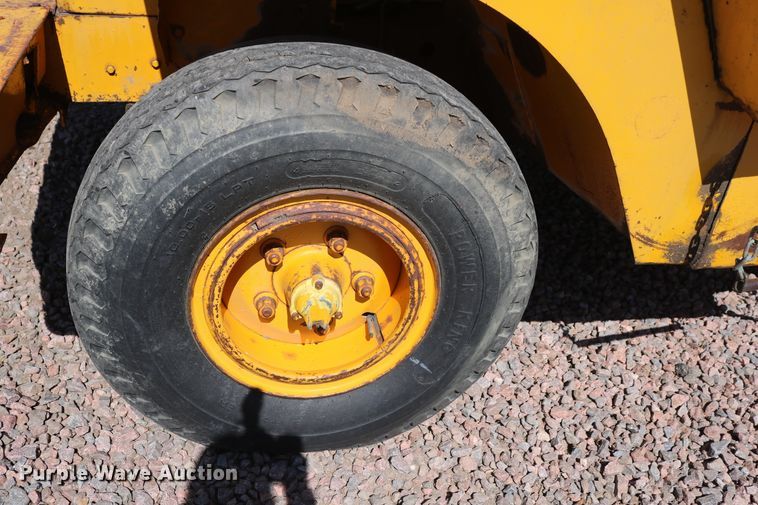 image for item DD6114 John Deere 760 scraper tractor