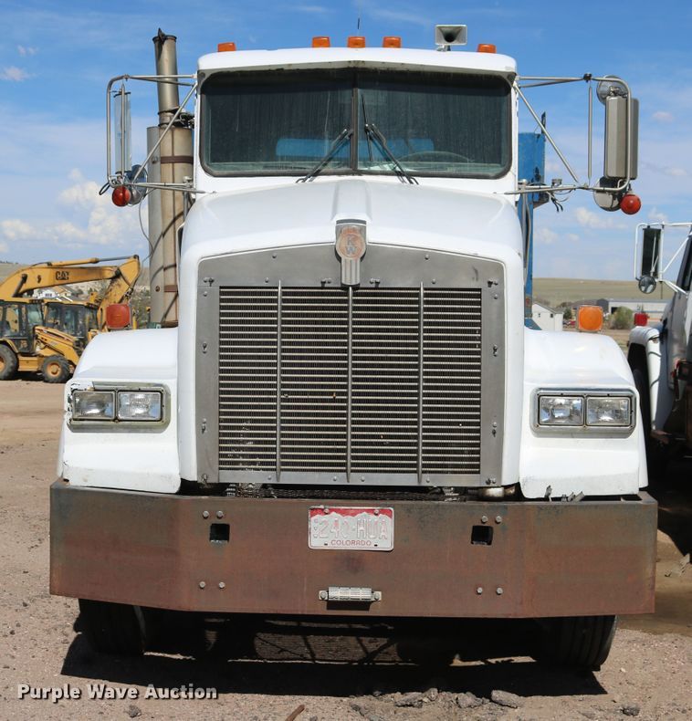 image for item DD6115 1993 Kenworth T800  construction dump truck