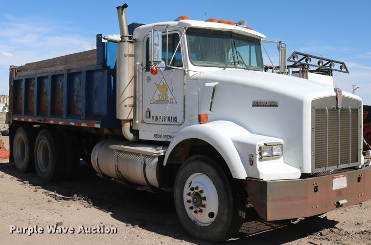 image for item DD6115 1993 Kenworth T800  construction dump truck
