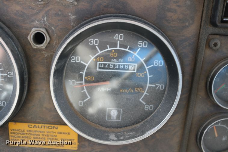 image for item DD6115 1993 Kenworth T800  construction dump truck
