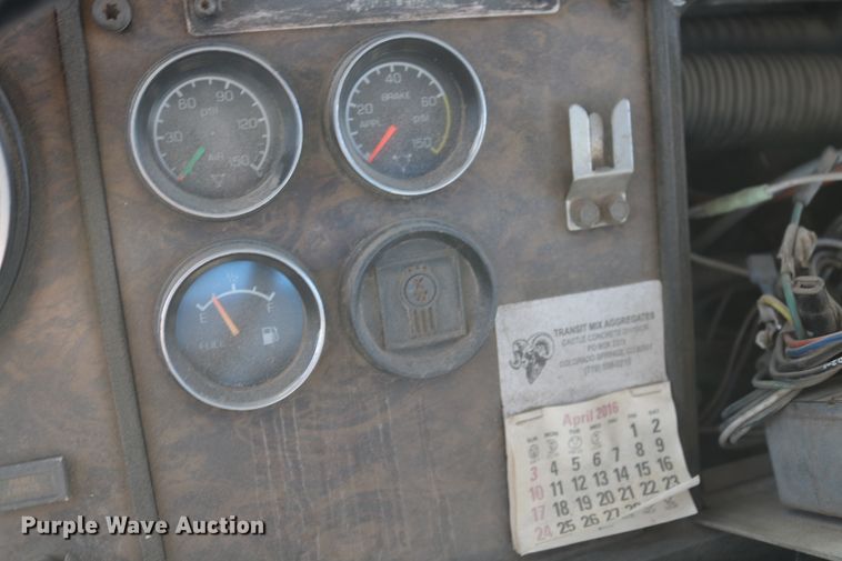 image for item DD6115 1993 Kenworth T800  construction dump truck