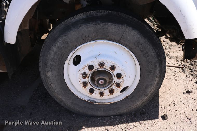 image for item DD6115 1993 Kenworth T800  construction dump truck