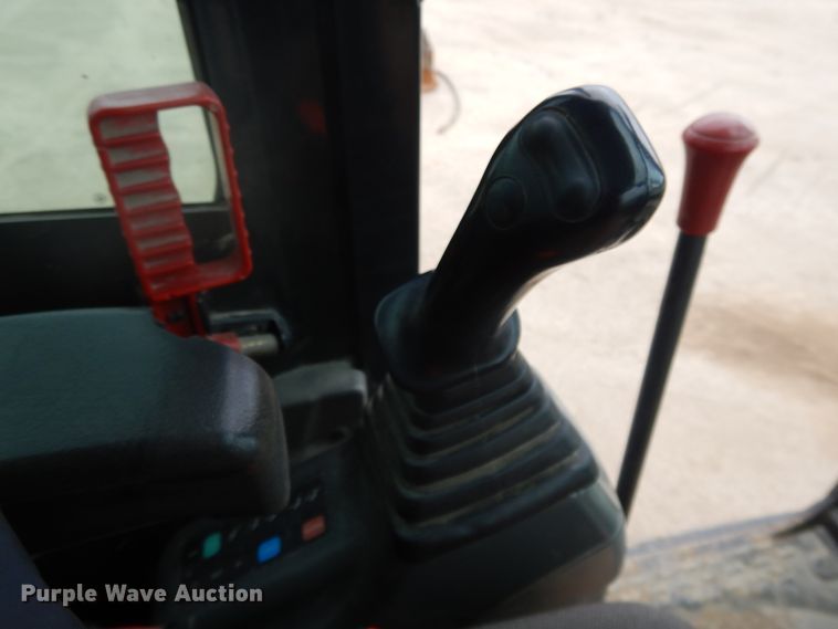 image for item DE5706 2011 Bobcat E60  mini excavator