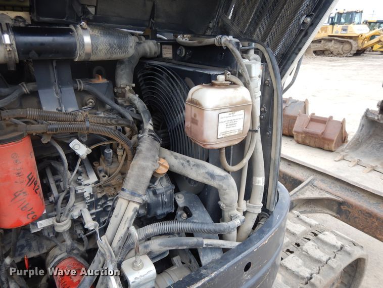 image for item DE5706 2011 Bobcat E60  mini excavator