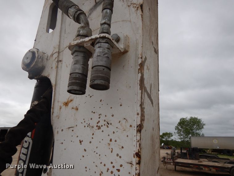 image for item DE5706 2011 Bobcat E60  mini excavator