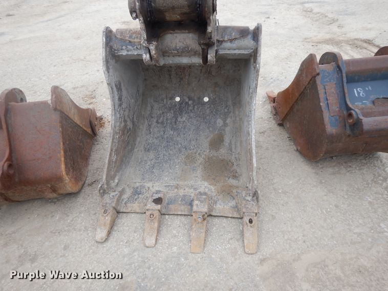 image for item DE5706 2011 Bobcat E60  mini excavator