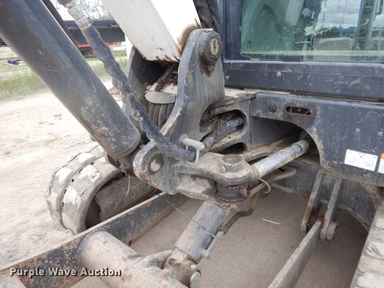 image for item DE5706 2011 Bobcat E60  mini excavator