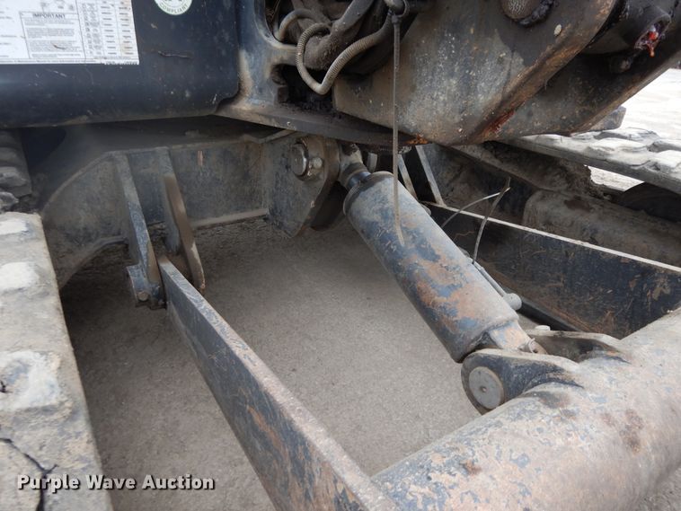 image for item DE5706 2011 Bobcat E60  mini excavator