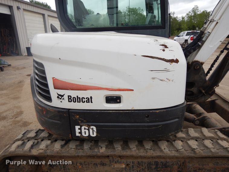 image for item DE5706 2011 Bobcat E60  mini excavator