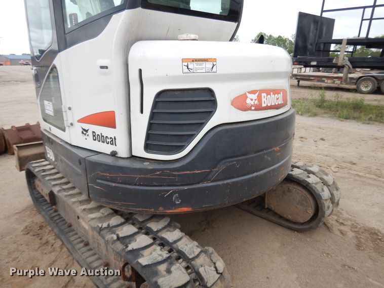 image for item DE5706 2011 Bobcat E60  mini excavator