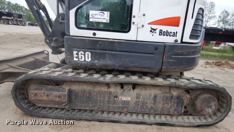 image for item DE5706 2011 Bobcat E60  mini excavator