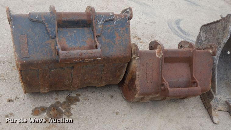 image for item DE5706 2011 Bobcat E60  mini excavator