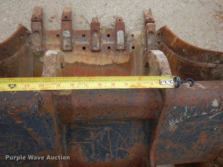 image for item DE5706 2011 Bobcat E60  mini excavator