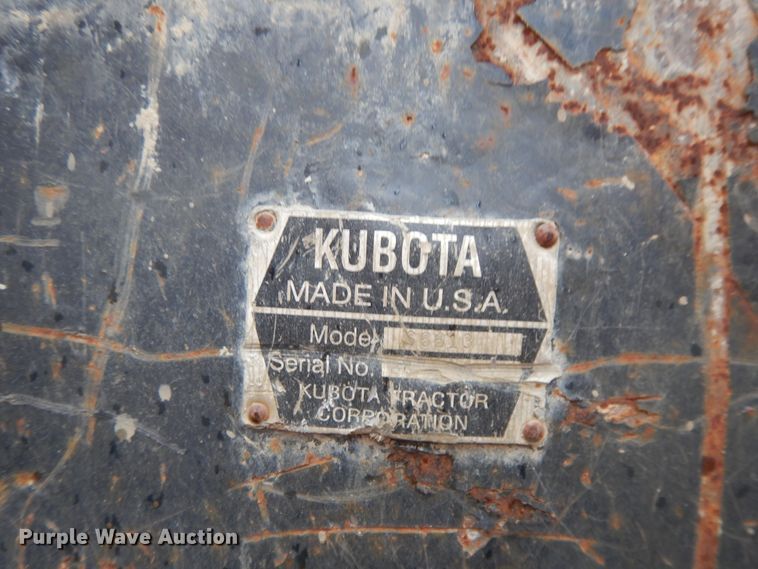 image for item DE5707 2013 Kubota SVL90-2  skid steer loader