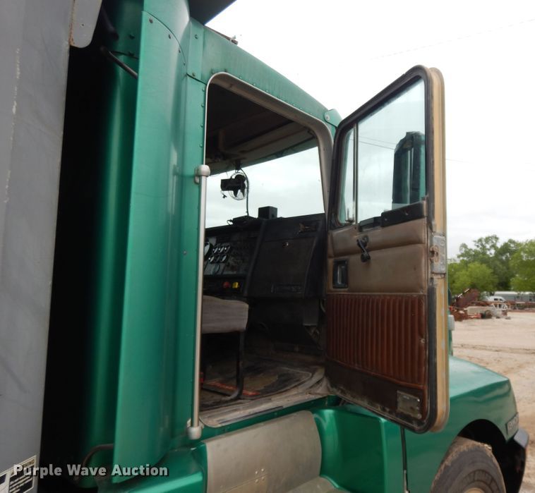 image for item DE5723 1991 Kenworth T600  dump truck