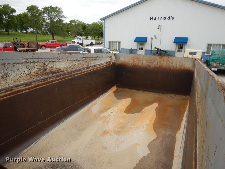 image for item DE5723 1991 Kenworth T600  dump truck