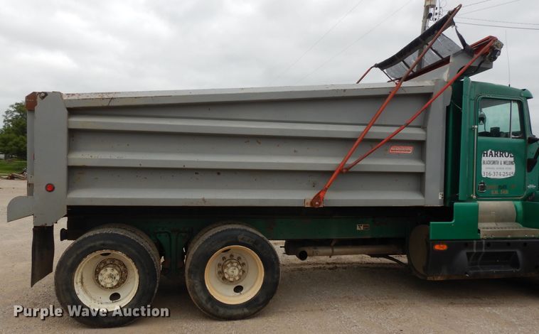 image for item DE5723 1991 Kenworth T600  dump truck