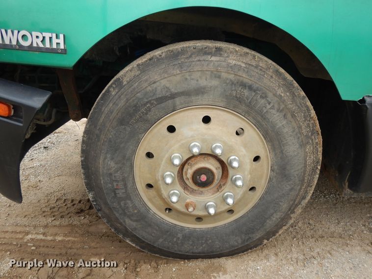 image for item DE5723 1991 Kenworth T600  dump truck