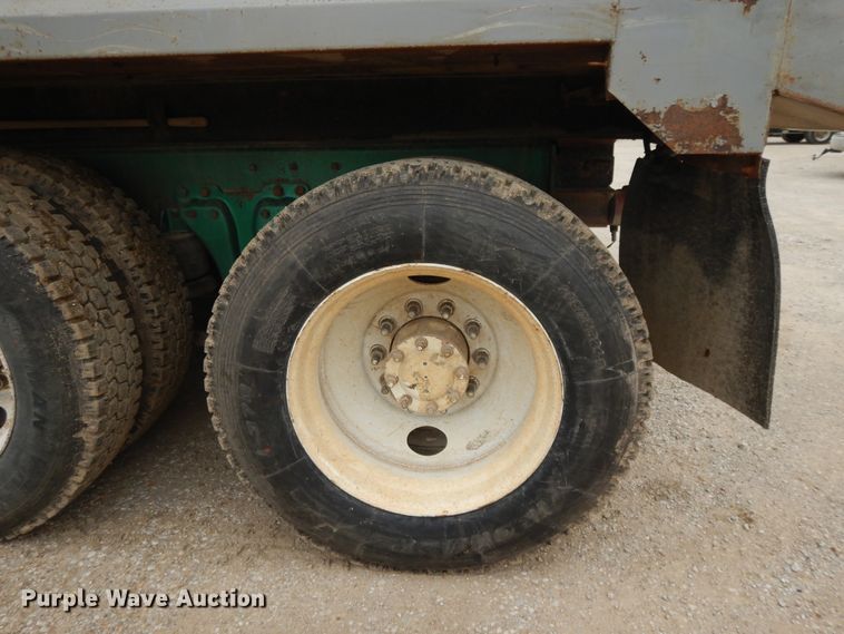 image for item DE5723 1991 Kenworth T600  dump truck