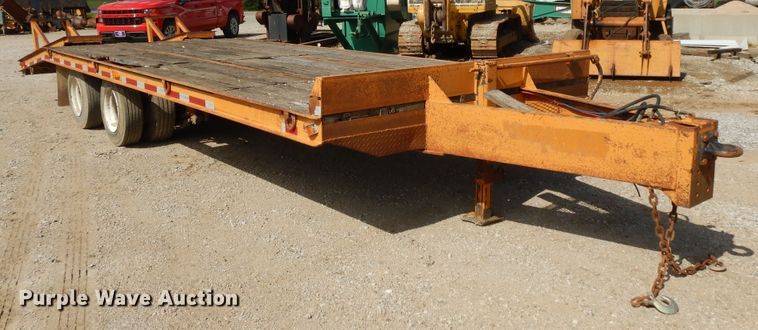image for item DE5726 2007 Econoline DP2025DA equipment trailer