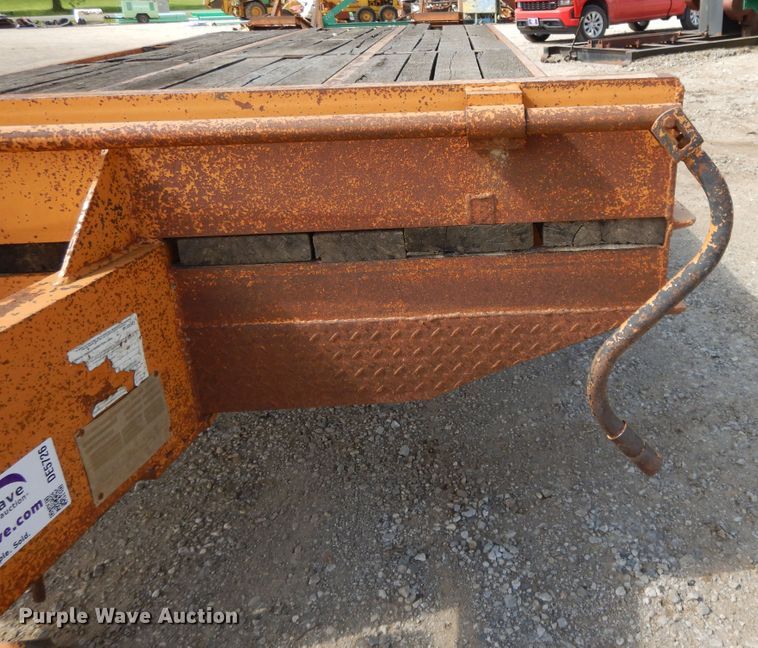 image for item DE5726 2007 Econoline DP2025DA equipment trailer