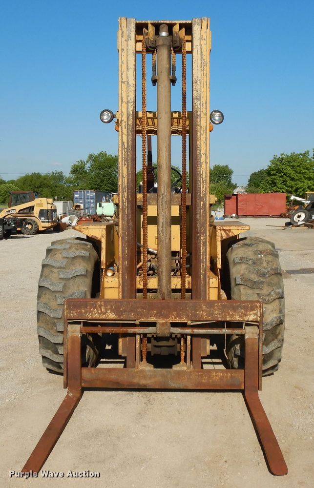 image for item DE5727 Allis Chalmers 706C forklift