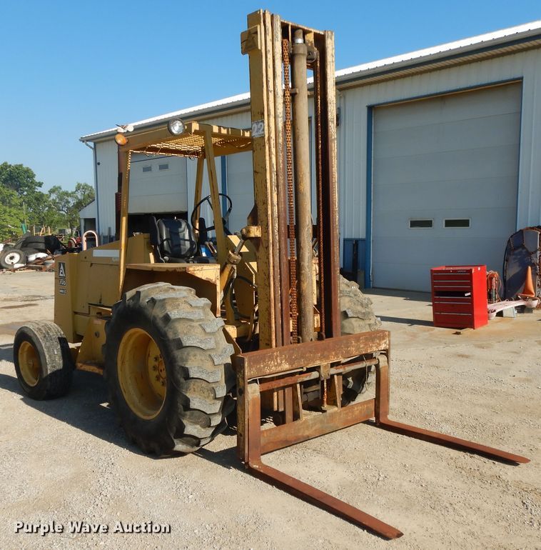 image for item DE5727 Allis Chalmers 706C forklift