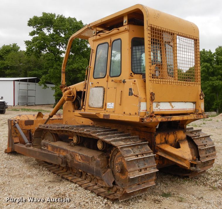image for item DE5733 1996 Dresser TD12C  crawler dozer