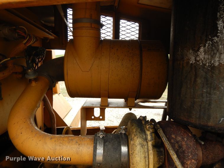 image for item DE5733 1996 Dresser TD12C  crawler dozer