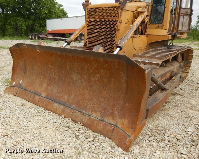 image for item DE5733 1996 Dresser TD12C  crawler dozer