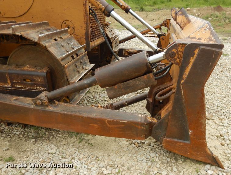 image for item DE5733 1996 Dresser TD12C  crawler dozer