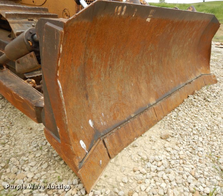 image for item DE5733 1996 Dresser TD12C  crawler dozer