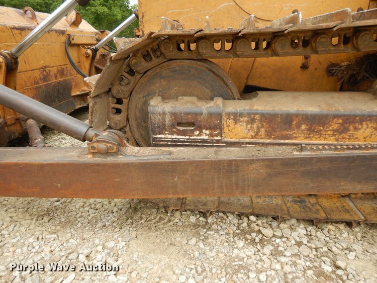 image for item DE5733 1996 Dresser TD12C  crawler dozer