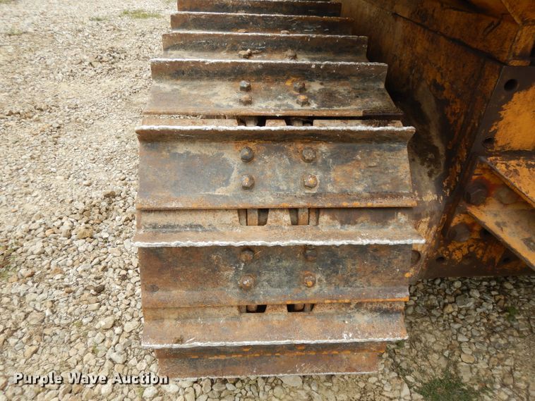 image for item DE5733 1996 Dresser TD12C  crawler dozer