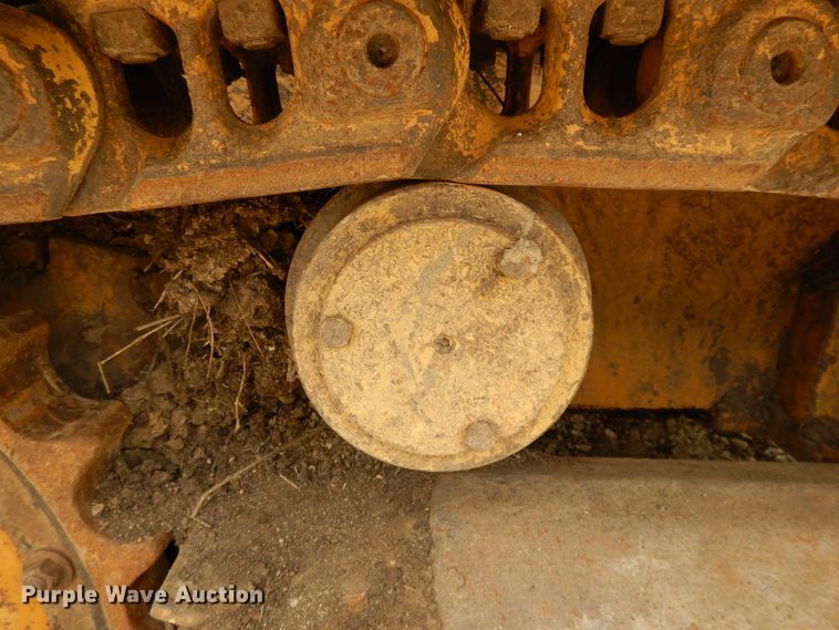 image for item DE5733 1996 Dresser TD12C  crawler dozer