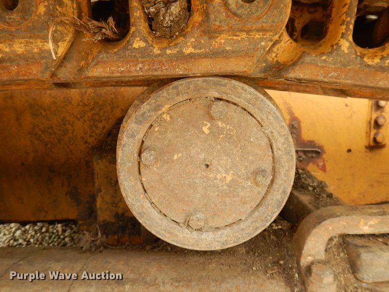 image for item DE5733 1996 Dresser TD12C  crawler dozer