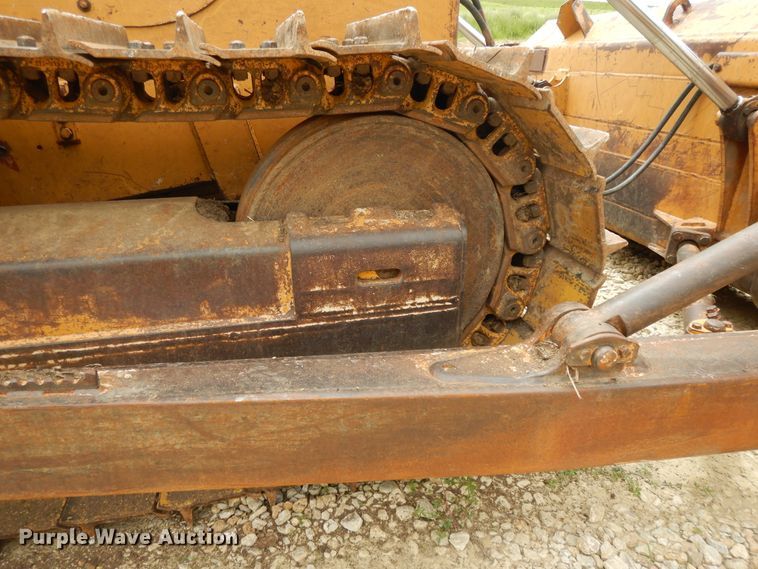 image for item DE5733 1996 Dresser TD12C  crawler dozer