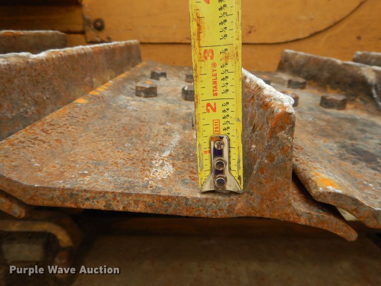 image for item DE5733 1996 Dresser TD12C  crawler dozer